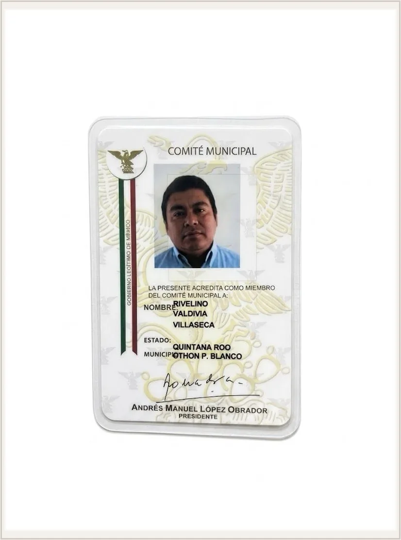 Anverso de la credencial histórica de Rivelino Valdivia como integrante del Comité Municipal del Cambio Verdadero